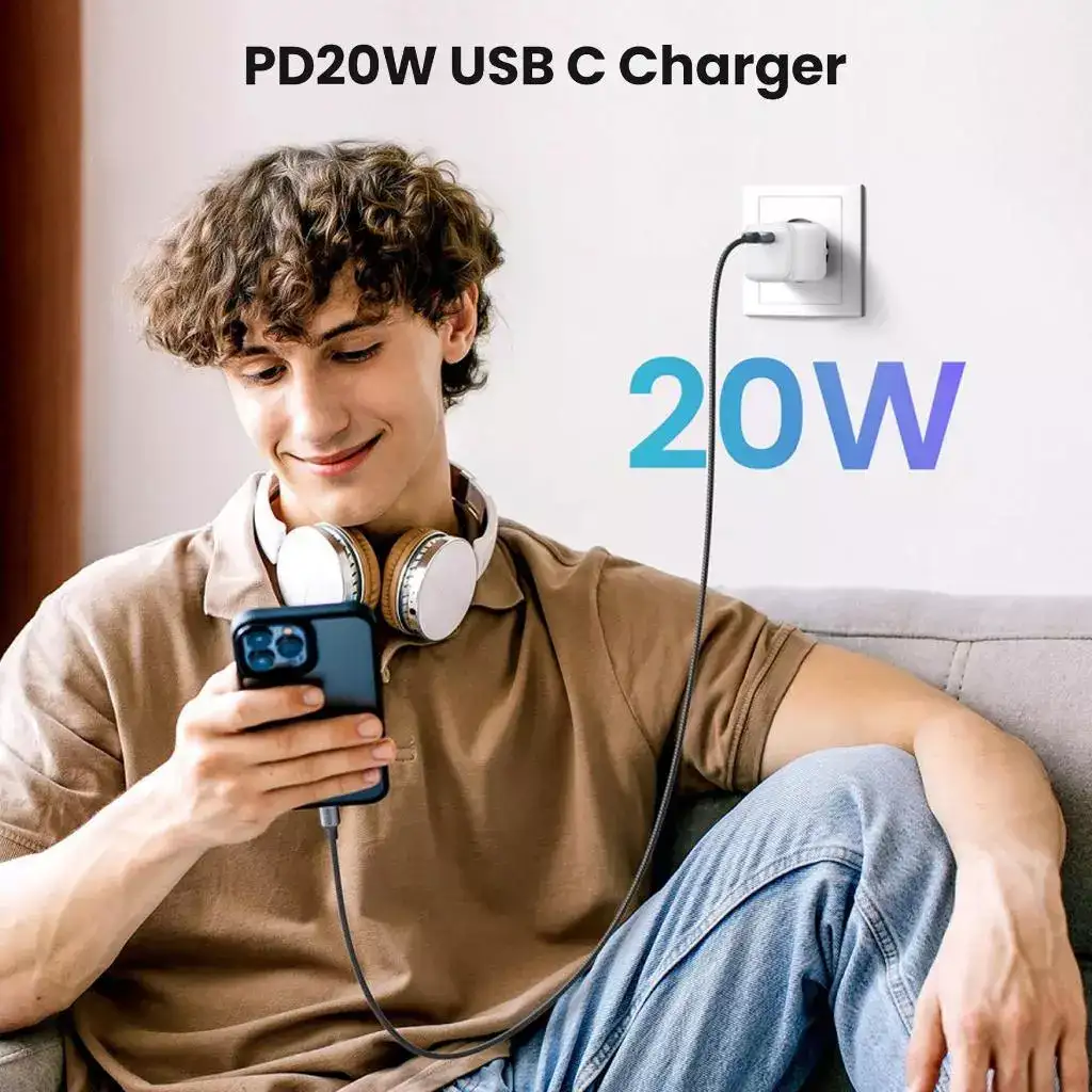 UGREEN CHARGER TYPE C N SERIES GAN 20W BLACK ( 55553 )